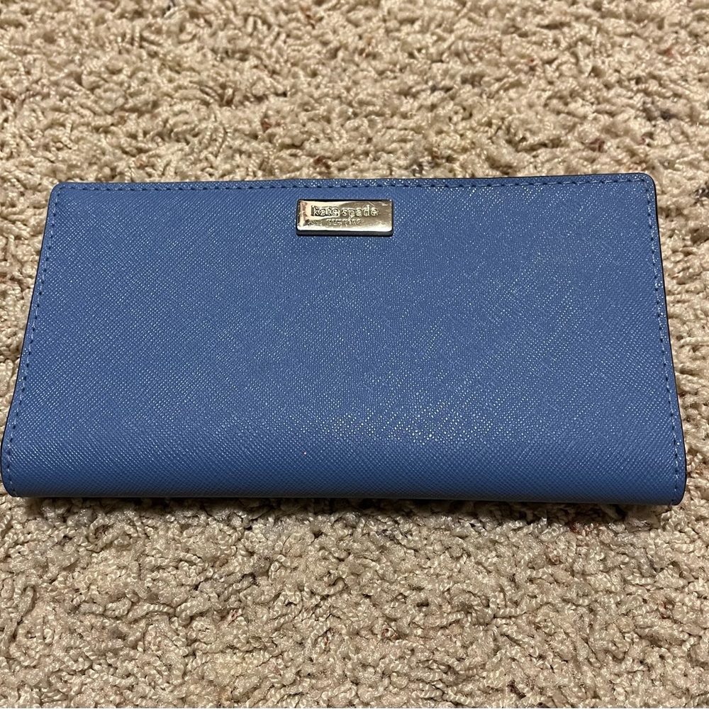 Morgan slim bifold wallet. Authentic.